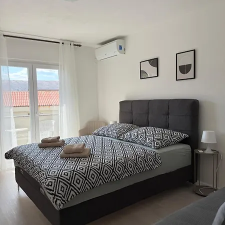 Apartament Manta Pag Town