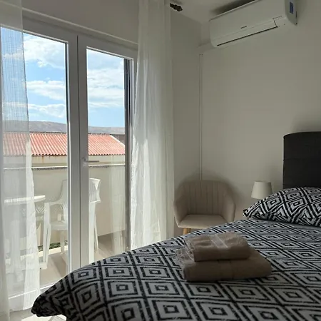 Apartament Manta *