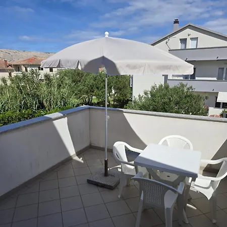 Manta Apartament Pag Town